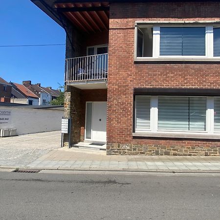 1-D011 Superbe Appartement Spacieux Tres Calme Charleroi Exterior photo