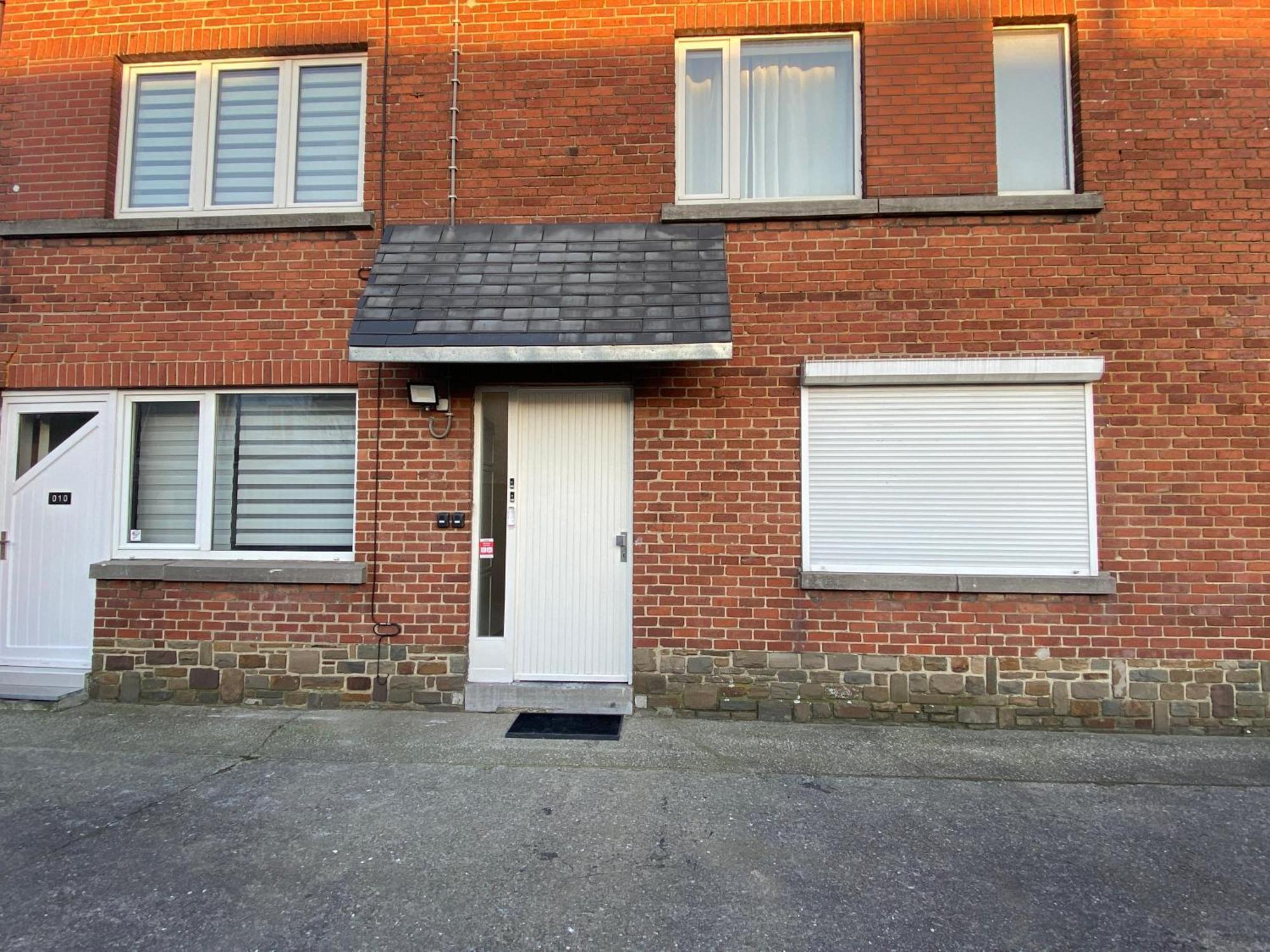 1-D011 Superbe Appartement Spacieux Tres Calme Charleroi Exterior photo